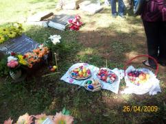 2009-maio-visita-cemiterio (4)